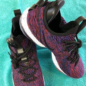 Brand new Lebron 15 lows Super Nova